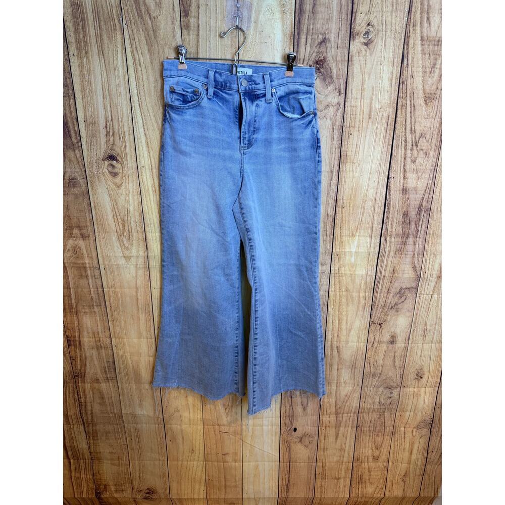 Pistola Izzy High Rise Ultra Wide Legged Cropped Light Wash Jeans  SIze 28